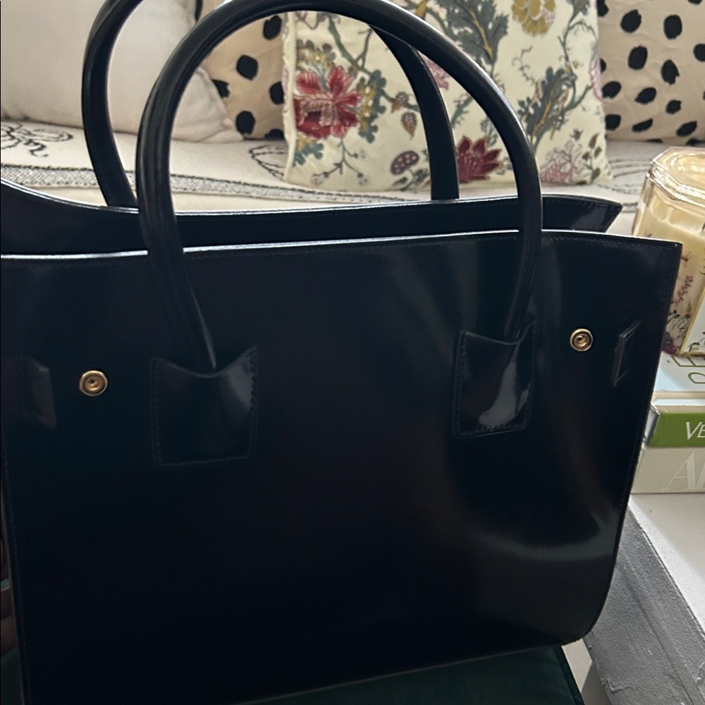 Alberta Di Canio Glossy Black Handbag